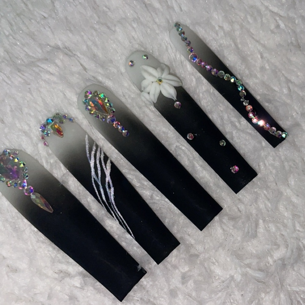 Acrylic press ons